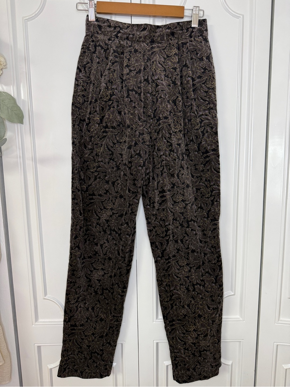 VTG/RARE Happy Legs Black and Brown Floral Trousers - Women’s Size 5